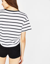 Load image into Gallery viewer, Ecologically grown cotton T-shirt with front knot