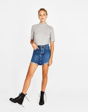 Load image into Gallery viewer, Ecologically grown cotton T-shirt with high neck